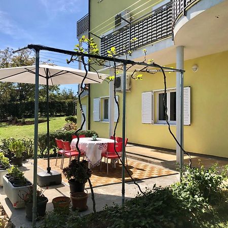 Goldfinch Estate Daire Banjole Dış mekan fotoğraf