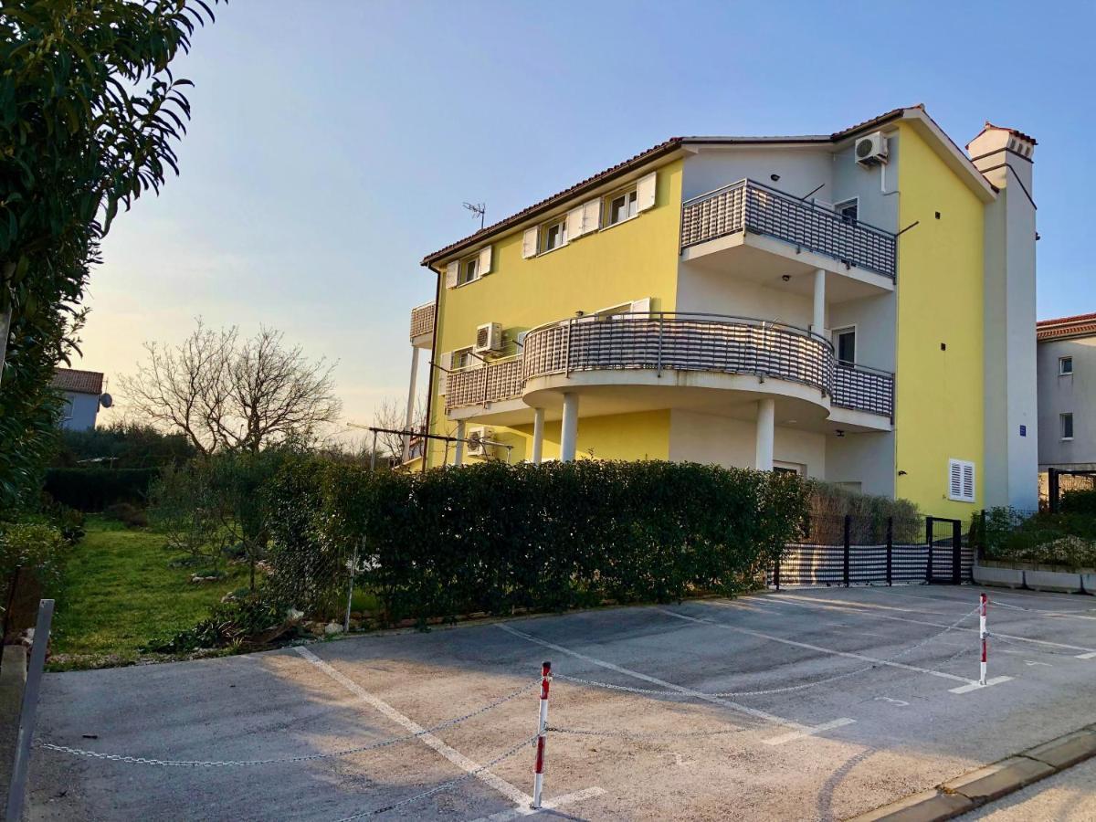 Goldfinch Estate Daire Banjole Dış mekan fotoğraf